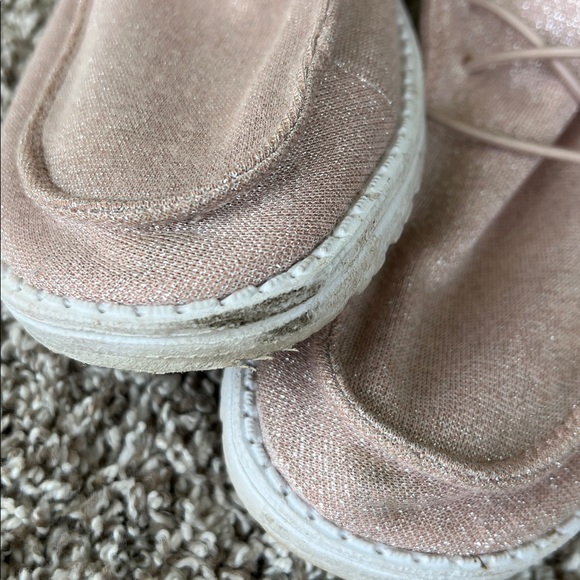 Hey Dude Women's Wendy Lace Up Loafers in Stretch Sparkling Pink - Picture 9 of 10